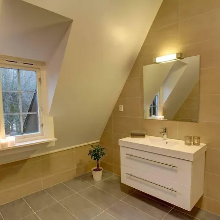 Luxury On 800 Sqm With Unique Huge Property, 10 Min Drive To Bergen! 펜션 *