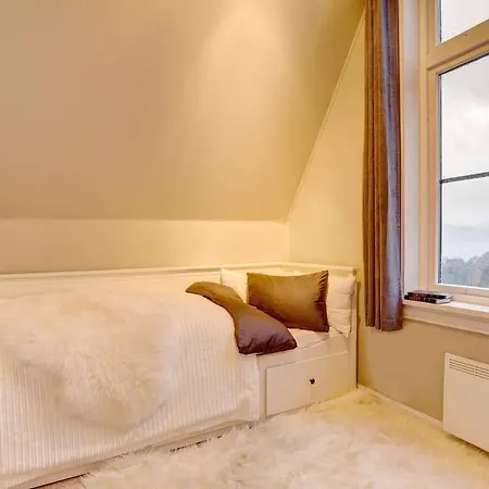 펜션 Luxury On 800 Sqm With Unique Huge Property, 10 Min Drive To Bergen! *