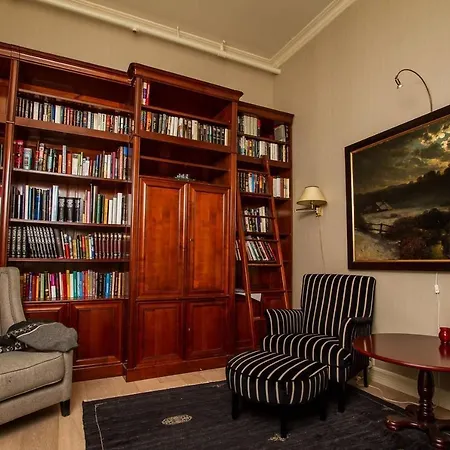 펜션 Luxury On 800 Sqm With Unique Huge Property, 10 Min Drive To Bergen! 베르겐